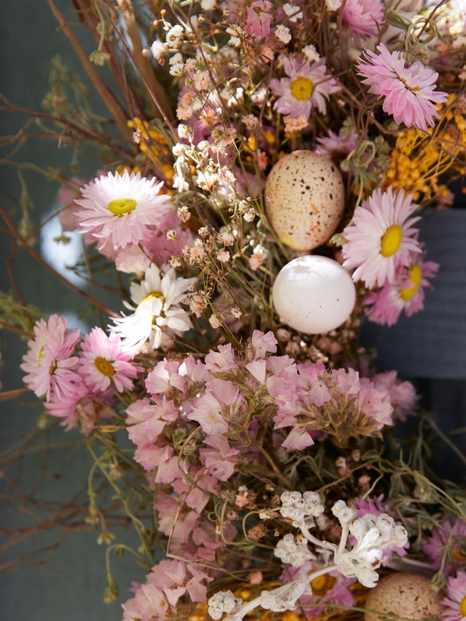 paaskrans droogbloemen eieren | mooiwatbloemendoen