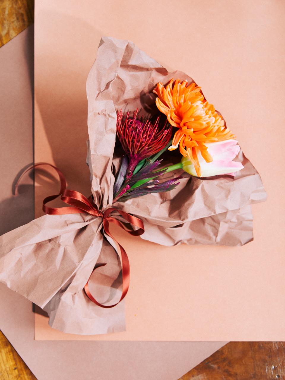 flower wrap papier | papieren bloemenwikkel | boeket inpakken