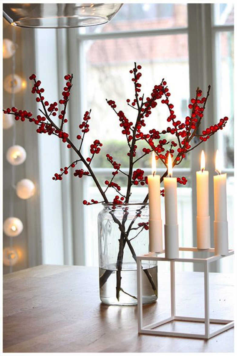 Berry Christmas on funnyhowflowersdothat.co.uk Berry Christmas on funnyhowflowersdothat.co.uk