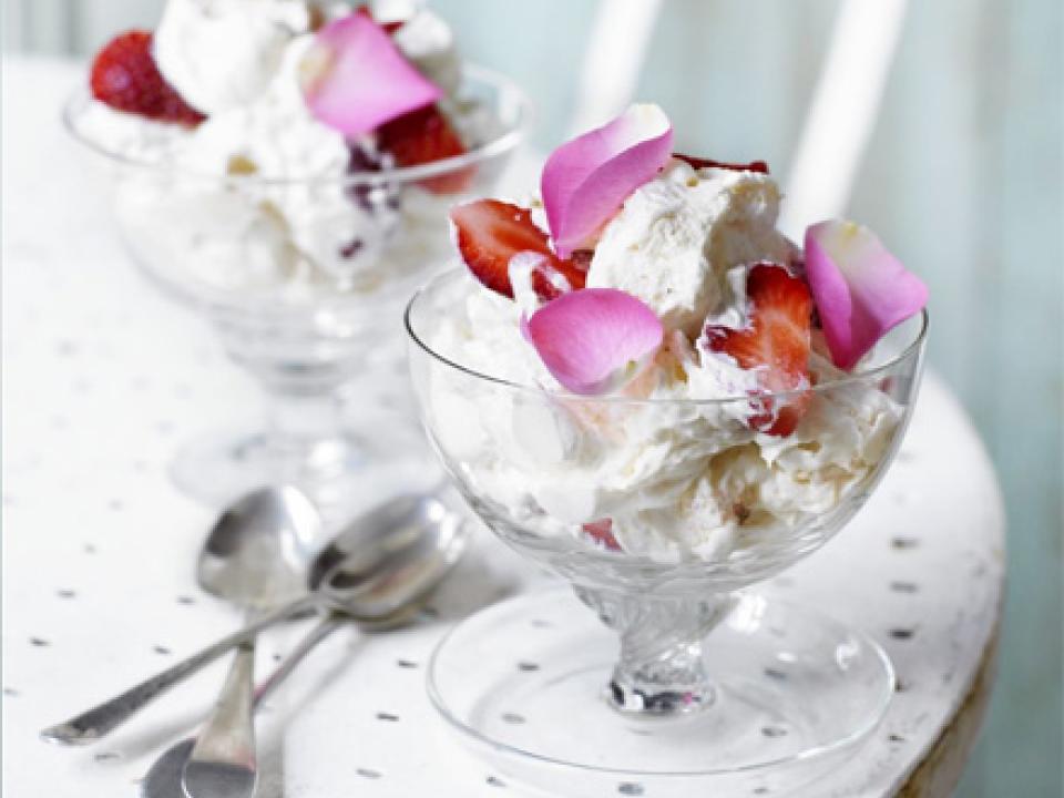 strawberry rose eton mess