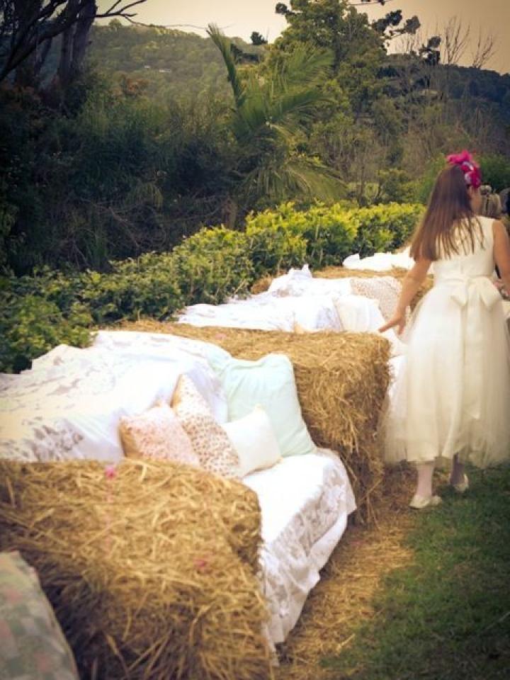 Bauernhochzeit mit Pfingstrosen - Tollwasblumenmachen.de