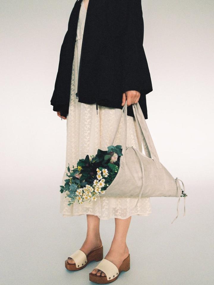 flower carrying bag