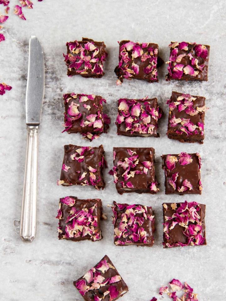 rose brownies