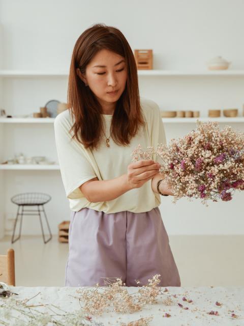 Baby's breath ball with Yoko Negi | Funnyhowflowersdothat.co.uk