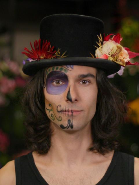 Dia de los muertos flower hat DIY -Funnyhowflowersdothat