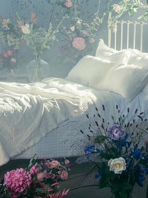 Flowers in bed | funnyhowflowersdothat.co.uk
