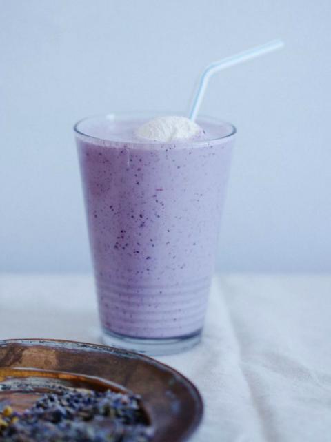Lavendelmilkshake Mooiwatbloemendoen.nl